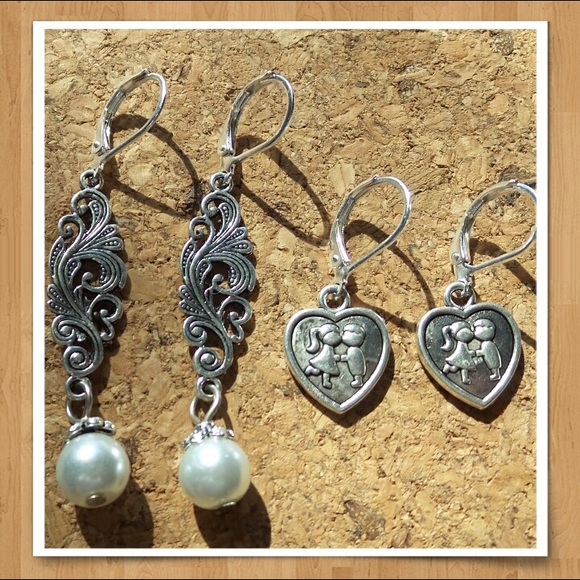 2 Pairs of Drop Dangle Lever Back Earrings - Picture 1 of 9